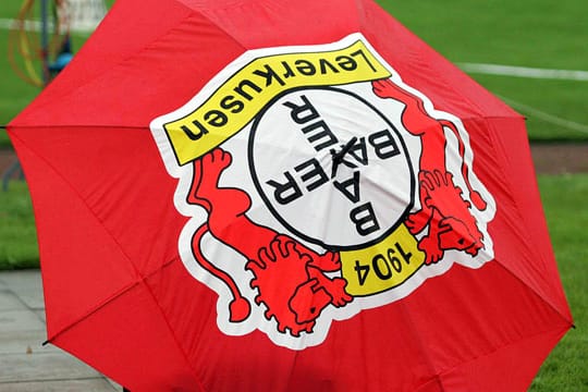 Wer ohne Regenschirm in die BayArena kommt, soll trotzdem nicht nass werden.