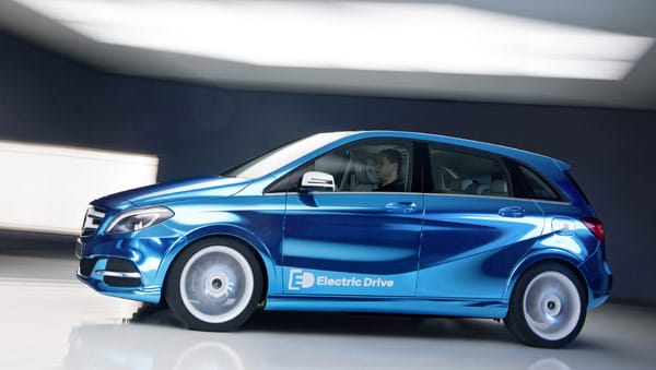Mercedes zeigt mit der Concept B-Klasse Electric Drive was in Zukunft mit einem reinen Elektroantrieb möglich ist. 2014 soll die B-Klasse mit Elektroantrieb auf den Markt kommen.