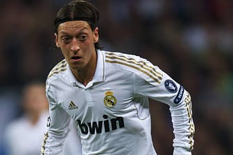 Mesut Özil hat derzeit bei Real Madrid einen schweren Stand.