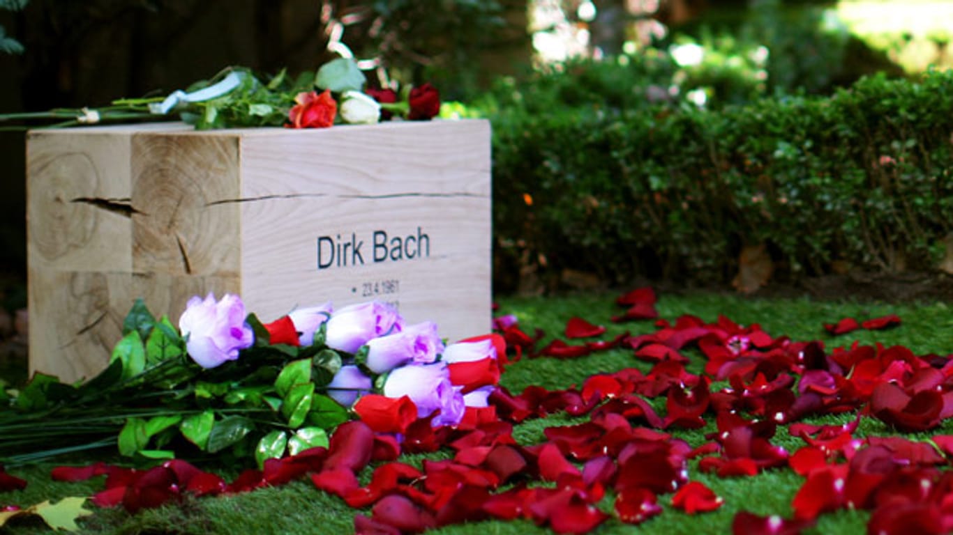 Das Grab des Entertainers Dirk Bach