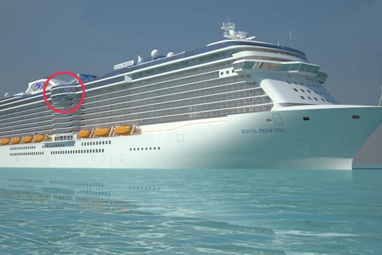 Der SeaWalk der "Royal Princess"