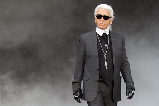 Karl Lagerfeld gehört zweifelsohne zu den besten Modedesignern der Welt.