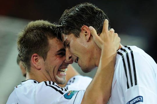 Philipp Lahm (li.) und Mario Gomez stehen auf der Liste zum Weltfußballer des Jahres.