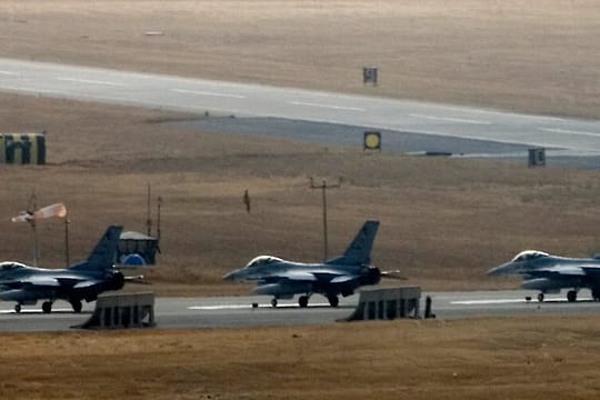 Türkei gegen Syrien: F-16-Kampfjets