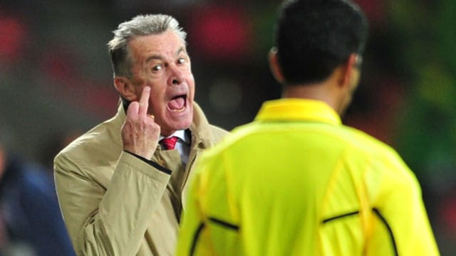 Ottmar Hitzfeld erlebt gegen Norwegen eine sehr emotionale Partie. (Archivbild)