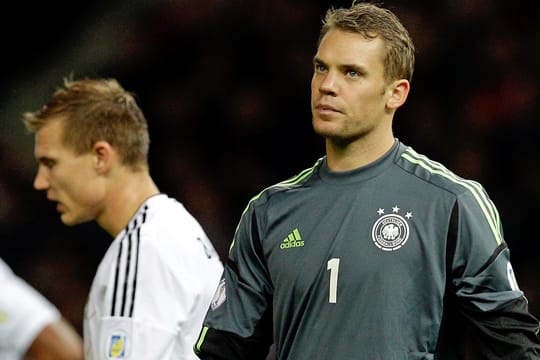 Holger Badstuber und Manuel Neuer können es nicht fassen.