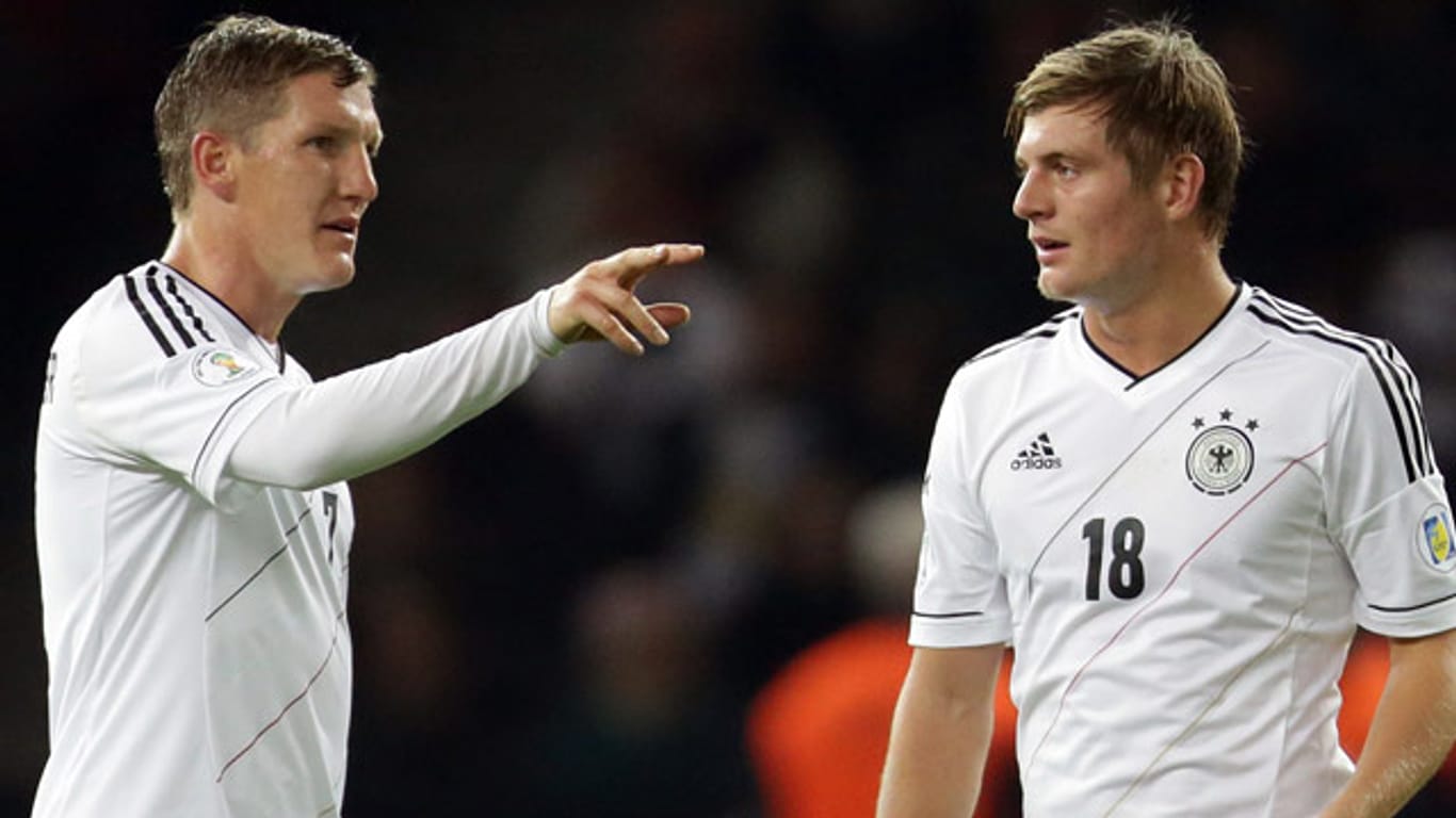 Nach dem Spiel der deutschen Nationalmannschaft gegen Schweden redete Bastian Schweinsteiger in der Kabine Klartext.