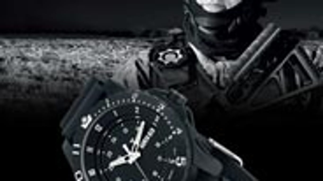 Militär-Uhren sind für die ganz harten Männer gemacht und dank dem Laser-Licht zugleich wahre Kunstwerke.