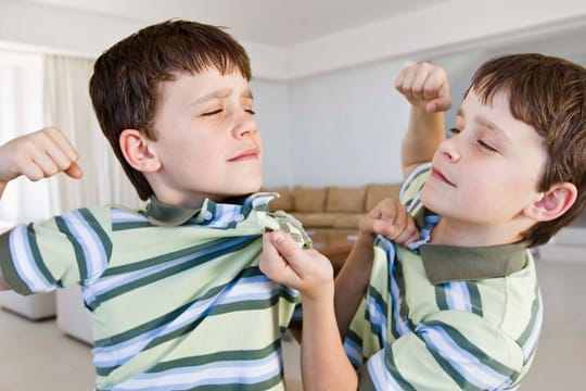 Sozialverhalten: Kinder müssen lernen, Konflikte mit Worten zu lösen.