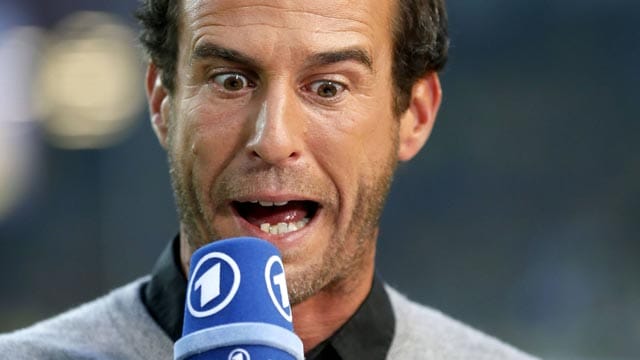 Prämierter Sprücheklopfer: Mehmet Scholl wird mit dem Fußball-Kulturpreis ausgezeichnet.