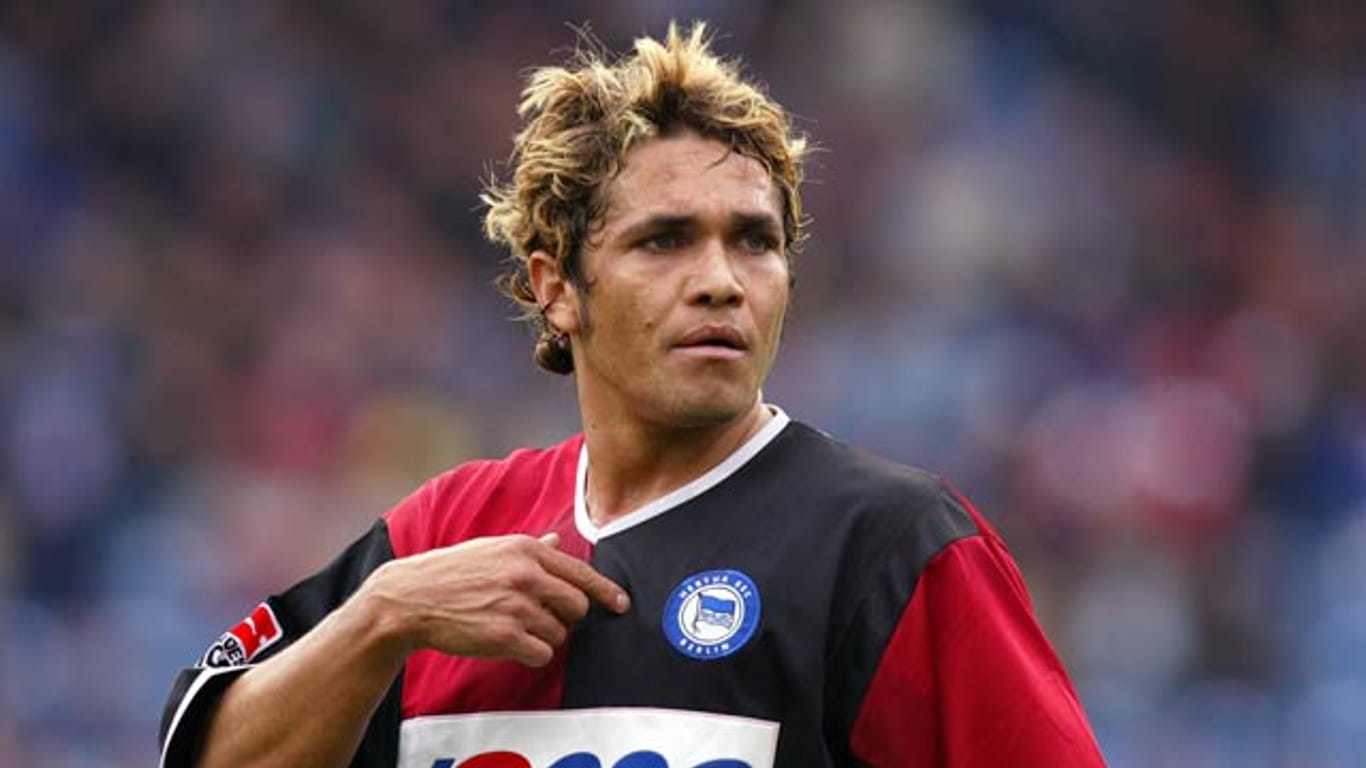 Alex Alves wechselte in der Saison 1999/2000 für ca. 15 Millionen Mark zu Hertha BSC Berlin.