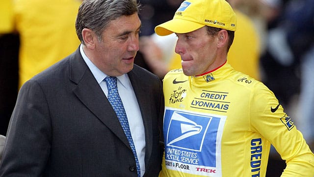 Zur Seite genommen:Eddy Merckx (links) äußert sich kritisch zu Lance Armstrong.