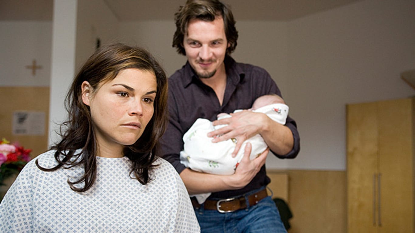Das TV-Drama "Herbstkind" mit Katharina Wackernagel und Felix Klare in den Hauptrollen behandelt das Thema postpartale Depression.