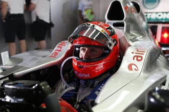 Schumacher droht bei Mercedes ein unwürdiges Karriereende.