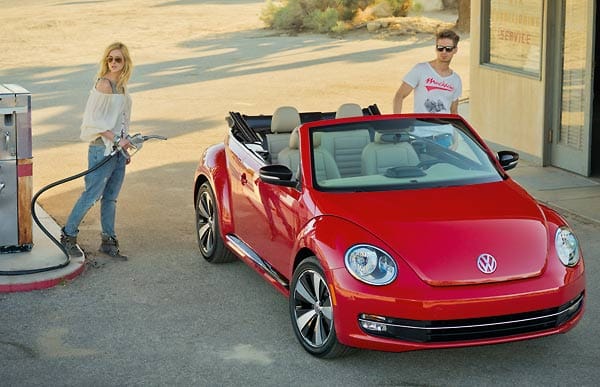Im Frühjahr können sich Frischluftfreunde auf das neue VW Beetle Cabrio freuen.