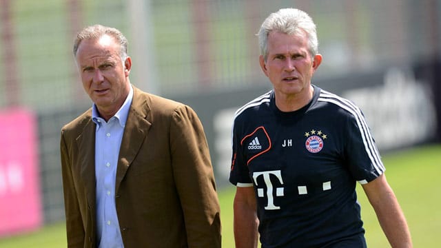 Jupp Heynckes (re.) ist anderer Meinung als Karl-Heinz Rummenigge.