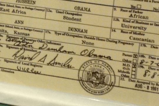 Das Tablett mit Obamas Geburtsurkunde verkaufte sich innerhalb von vier Tagen 2000 Mal