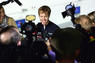 WM-Held Vettel bringt eine dicke Prämie für jeden Red-Bull-Mitarbeiter nach England.