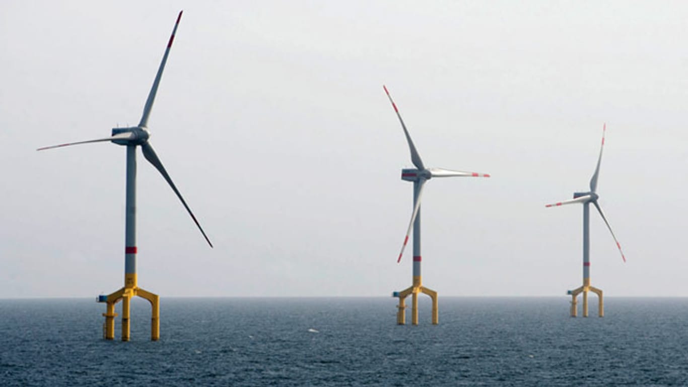 Für die gedrosselte Produktion deutscher Windparks werden Stromkunden zur Kasse gebeten