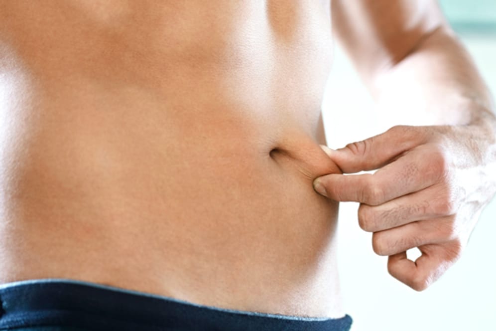 Frauen stehen auf Männer mit geringem Körperfettanteil.