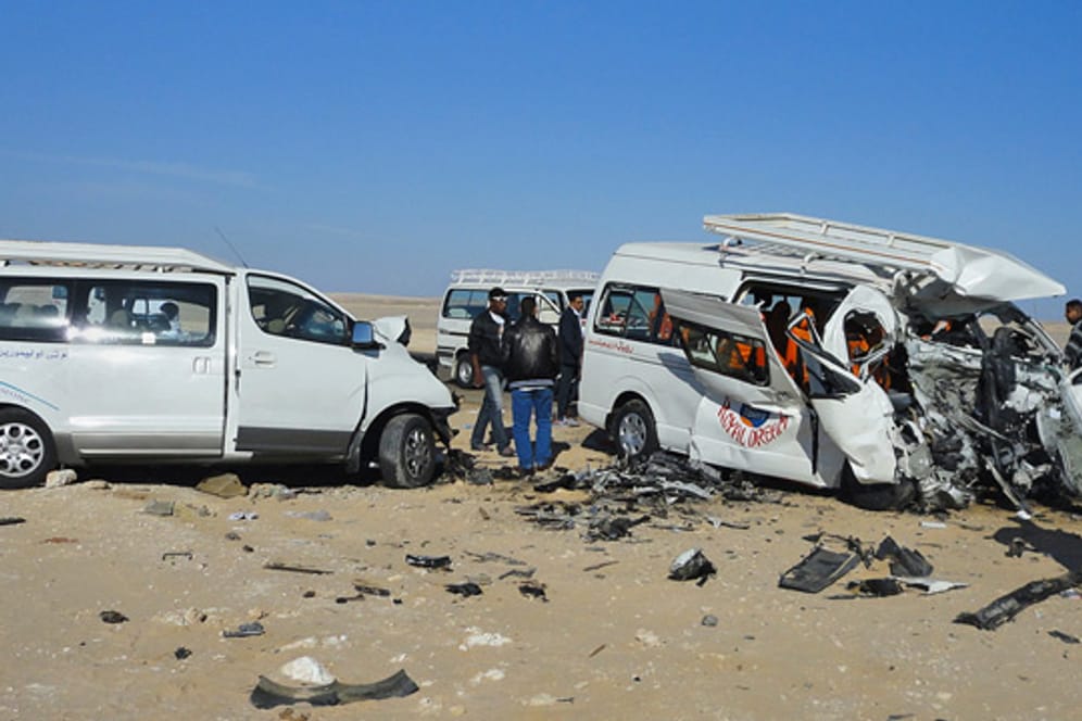 Bei dem Zusammenprall zweier Kleinbusse am Roten Meer starben vier Deutsche und drei Ägypter
