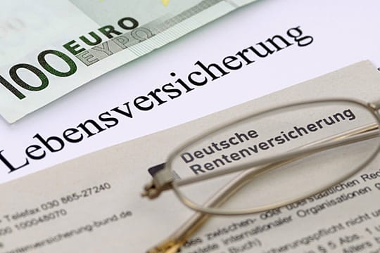 Viele Lebensversicherer senken die Zinsen