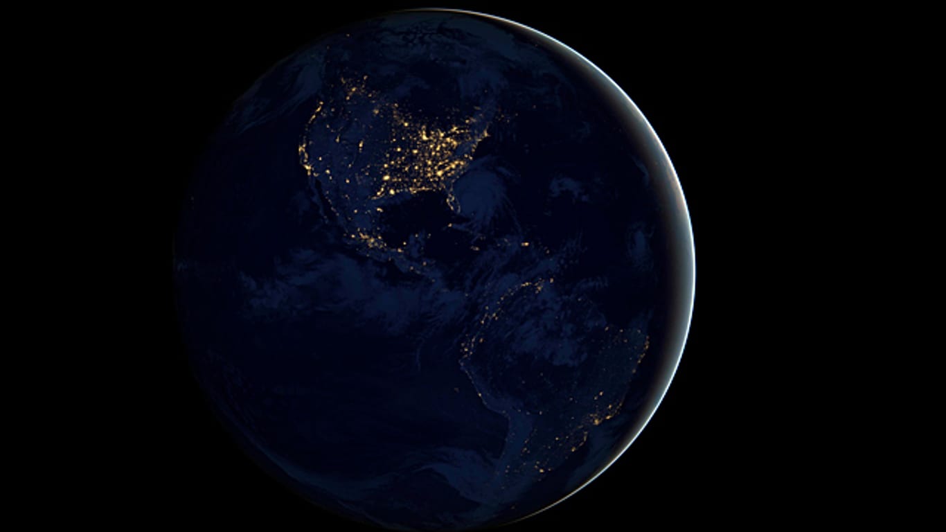 Die schwarze Murmel - spektakuläre Bilder vom neuen Nasa-Satellit zeigen, was nachts auf der Erde geschieht.