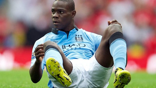 Skandalprofi Mario Balotelli sogt wieder einmal abseits des Rasens für Schlagzeilen. Skandalprofi Mario Balotelli sogt wieder einmal abseits des Rasens für Schlagzeilen.