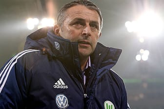 Wolfsburgs Manager Klaus Allofs muss den Kader des VfL verschlanken.