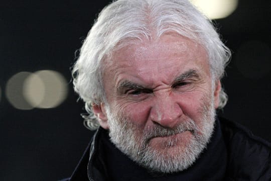 Bayer Leverkusen Sportdirektor Rudi Völler ist für seine markigen Kommentare bekannt.