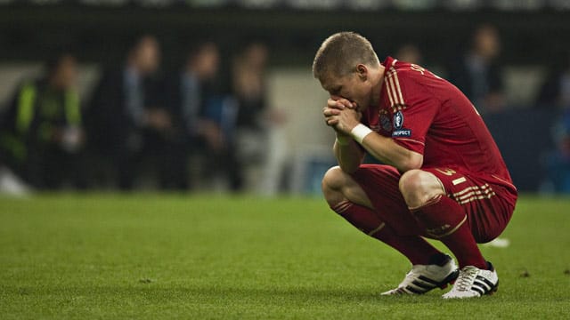Bastian Schweinsteiger nach dem verschossenen Elfmeter im Champions-League-Finale Bastian Schweinsteiger nach dem verschossenen Elfmeter im Champions-League-Finale