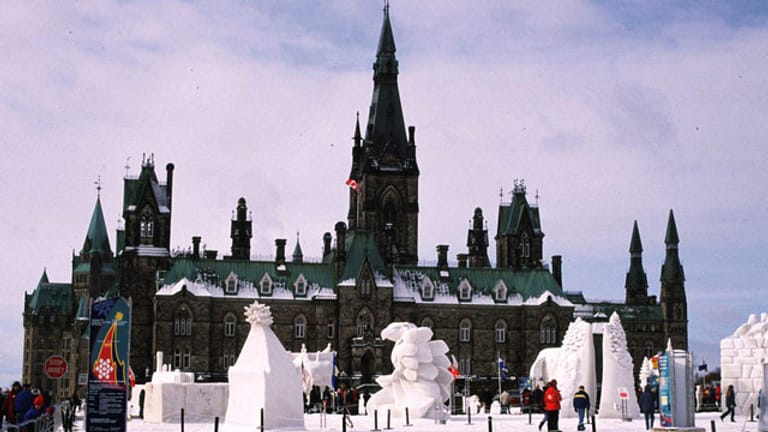 Ottawa: Schneeskulpturen auf dem Parliament Hill