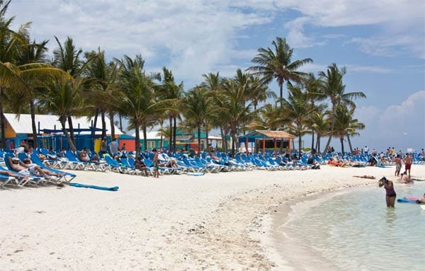 Die Bahamas-Insel Coco Cay setzt auf Baden, Schorcheln und Entspannung.
