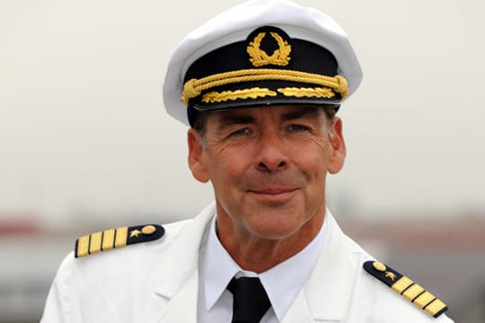 Sascha Hehn: Das erste Foto des neuen "Traumschiff"-Kapitäns in Uniform.