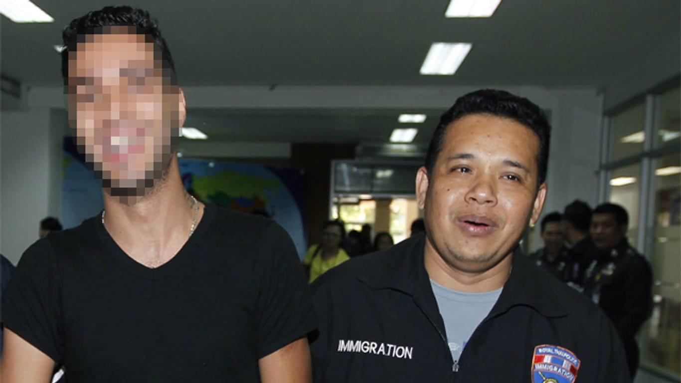 Weltweit gesuchter Hacker in Bangkok festgenommen.