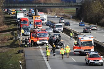 Geisterfahrer verursacht Unfall auf der A 92