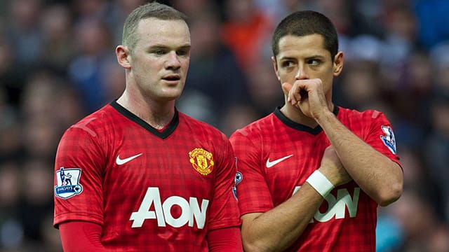 "Wie bitte?" Wayne Rooney (l.) und seine Mannschaftskolleg Javier Hernandez im Zwiegespräch. "Wie bitte?" Wayne Rooney (l.) und seine Mannschaftskolleg Javier Hernandez im Zwiegespräch.
