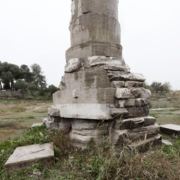 Der von König Kroisos erbaute Tempel stand etwa 70 Kilometer südlich des heutigen Izmir.