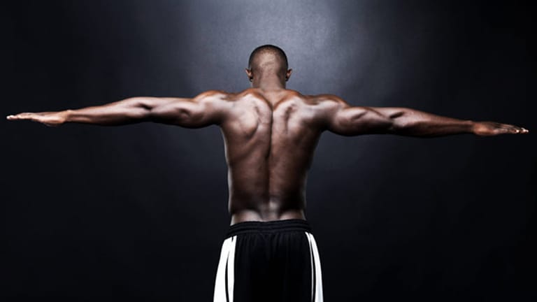 Schultertraining für einen muskulösen Rücken