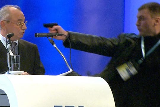 Attentat auf Ahmed Dogan