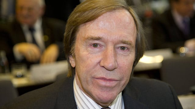 Günter Netzer rechnet mit dem HSV ab.