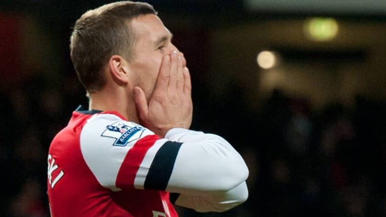 Lukas Podolski und der FC Arsenal haben auf und neben dem Platz große Sorgen.