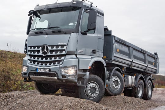 Mercedes-Benz Arocs: Neuer Schwer-Lastwagen