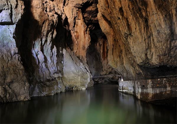 Diese Bilder stammen aus Slowenien, genau genommen aus den Höhlen von Škocjan.
