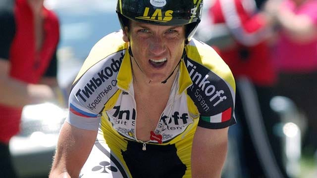 Tyler Hamilton, 2007 bei einem Zeitfahren im Trikot des Team Tinkoff Credit Systems.