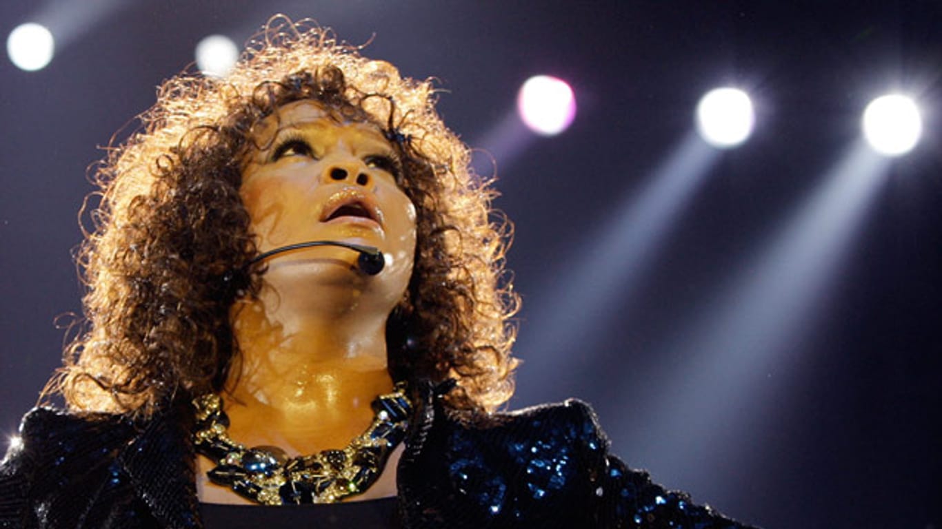Whitney Houston starb vor fast einem Jahr an den Folgen einer Herzinsuffizienz und dem jahrelangen Missbrauch von Drogen.
