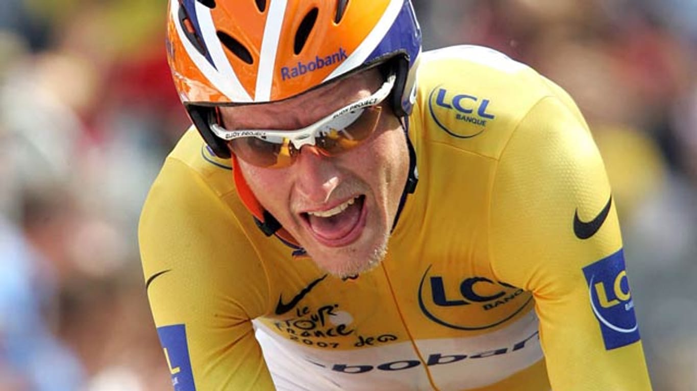 Michael Rasmussen im gelben Trikot der Tour de France 2007