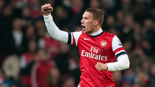 Lukas Podolski glaubt daran, mit Arsenal noch Platz drei zu erreichen. Lukas Podolski glaubt daran, mit Arsenal noch Platz drei zu erreichen.