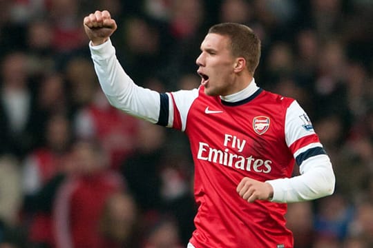 Lukas Podolski glaubt daran, mit Arsenal noch Platz drei zu erreichen.