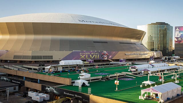 Nach wechselvoller Geschichte erstrahlt der Superdome heute in einem neuen Licht. Nach wechselvoller Geschichte erstrahlt der Superdome heute in einem neuen Licht.